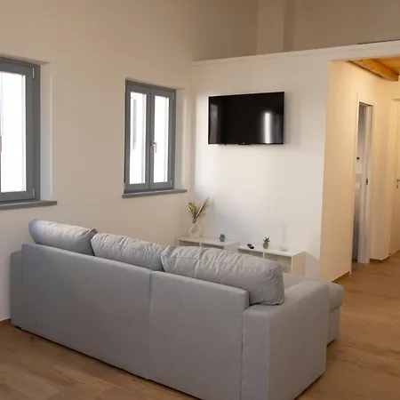 Modern In Countryside With Pool Daire